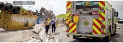 911 Call Center image